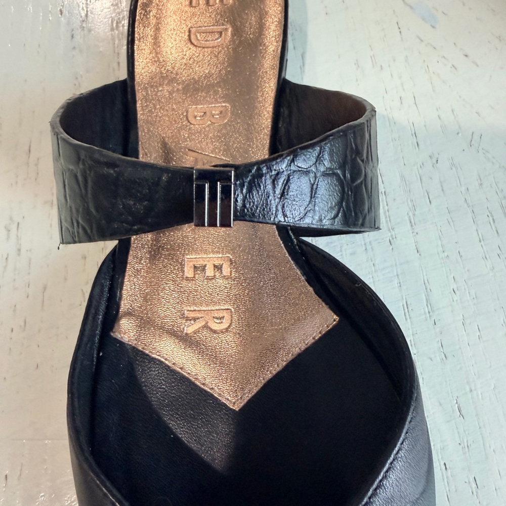 Ted Baker Black Flats - Picture 12 of 12